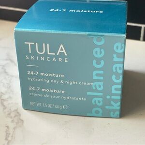 Tula Skincare 24-7 Moisture Cream - Teal